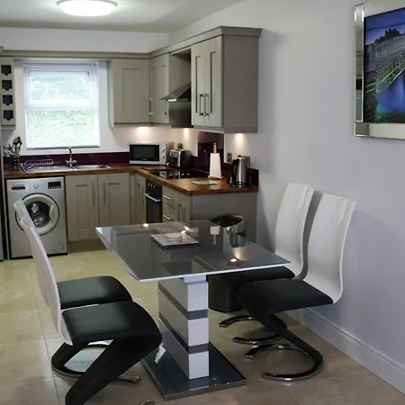 Wild Atlantic 68 Burnside Park Apartment